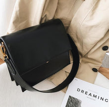 Load image into Gallery viewer, Fashion Crocodile Chains Women's Designer Handbags High Quality PU Leather Women Totes Ladies Alligator Shoulder Crossbody Bags