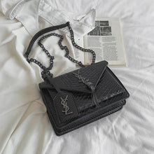 Load image into Gallery viewer, Brand Small square Bag Fashion New Women's Bag Handbag high quality Snake pattern shoulder Messenger Bag luxury Female Bag Purse