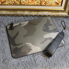 Load image into Gallery viewer, NEW 2018 Men Business Large Purse Camouflage Casual Bag for Male PU Leather Men&#39;s Fashion Brand Clutches Envelope Wristlet Bags