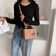 Load image into Gallery viewer, Luxury Brand Handbag 2019 Fashion New female Tote bag Quality PU Leather Women&#39;s Designer Handbag Chain Shoulder Messenger bags